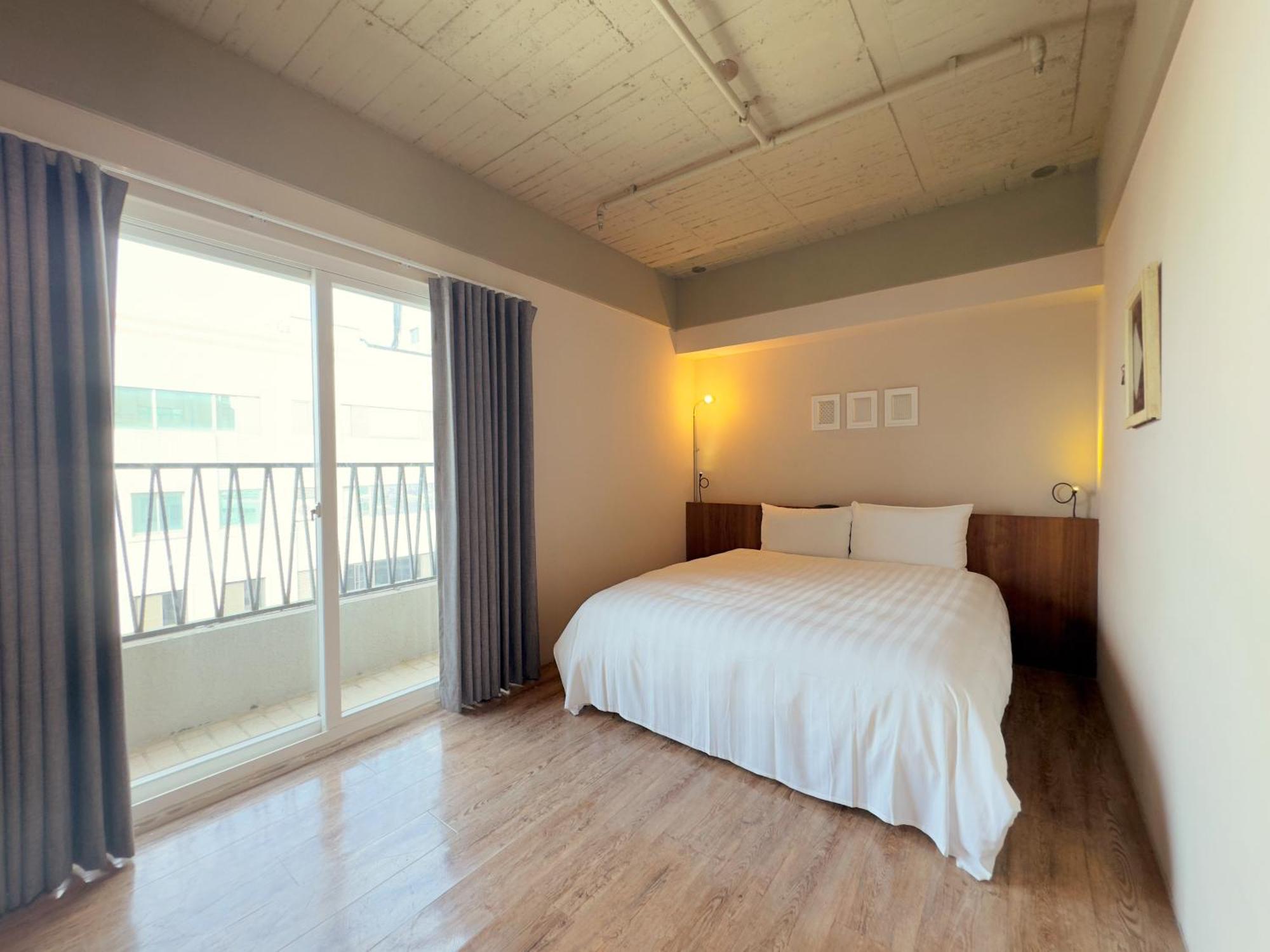 Roaders Hotel Tainan Chengda ภายนอก รูปภาพ
